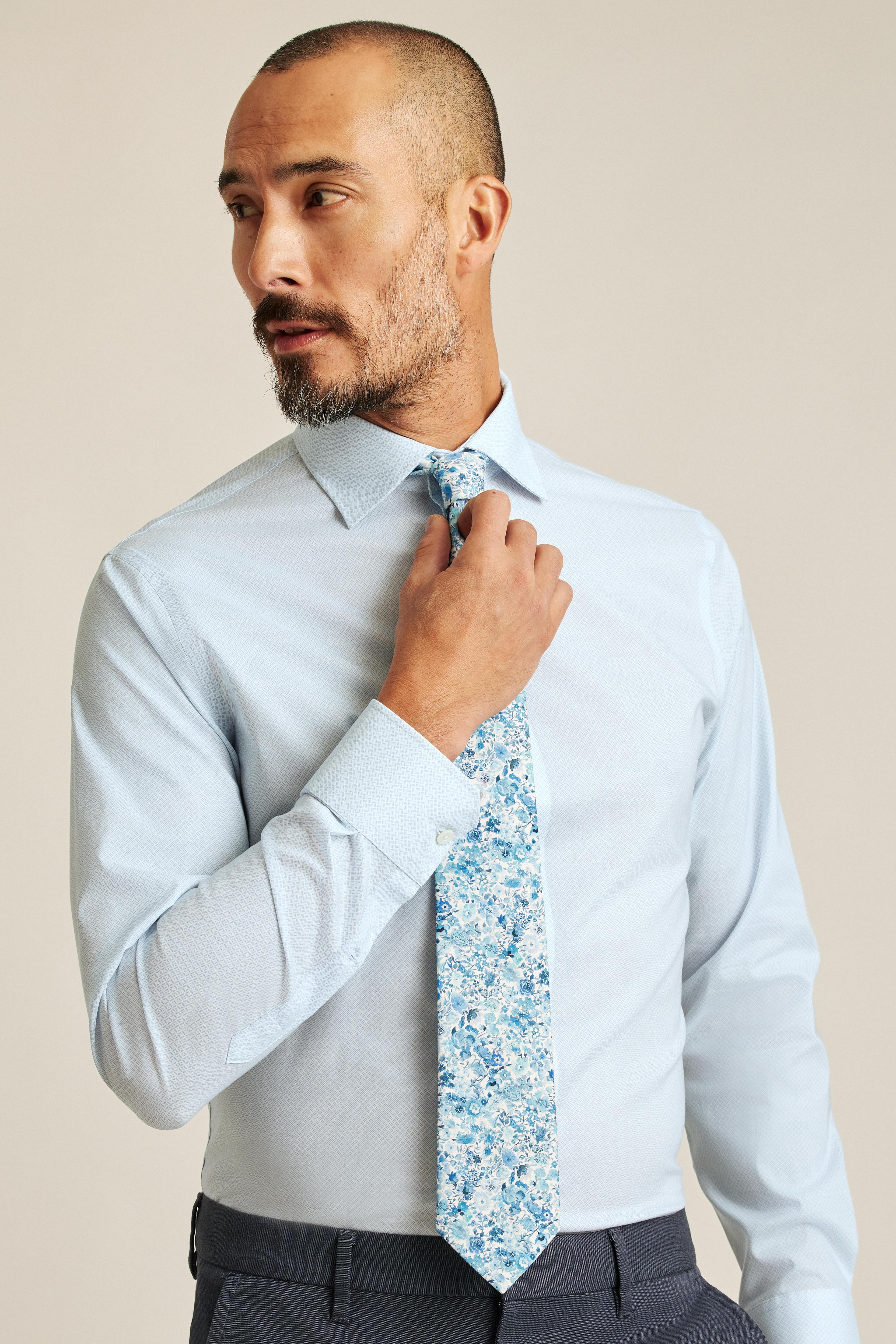 Jetsetter Stretch Dress Shirt Product Image