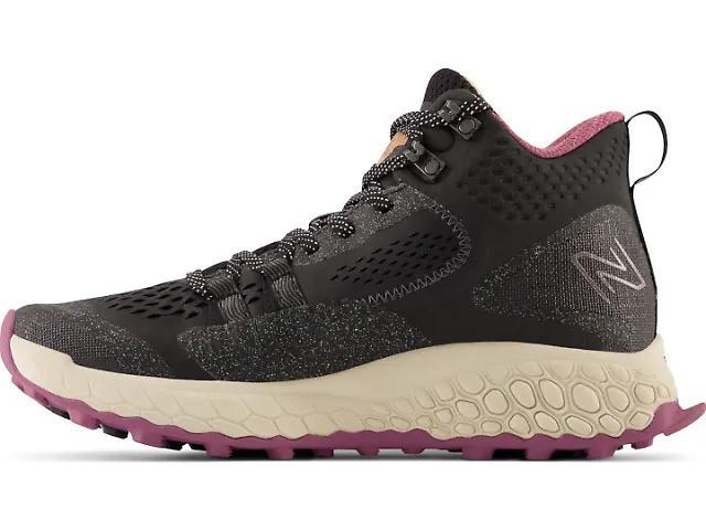 Women's | New Balance Fresh Foam X Hierro Mid Product Image
