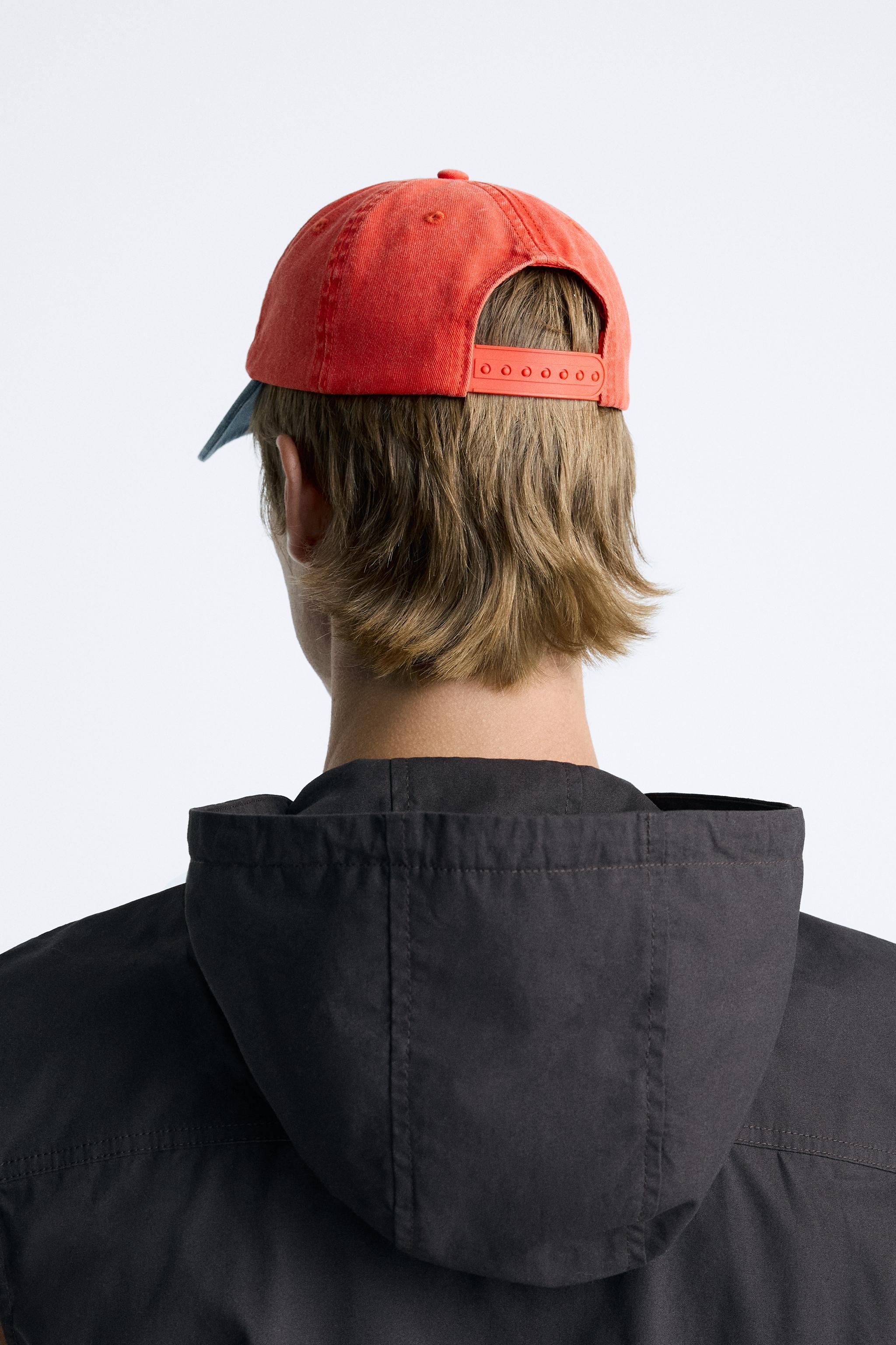 CONTRAST EMBROIDERED CAP Product Image