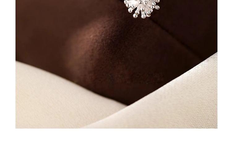 Flower Alloy Stud Earring Product Image