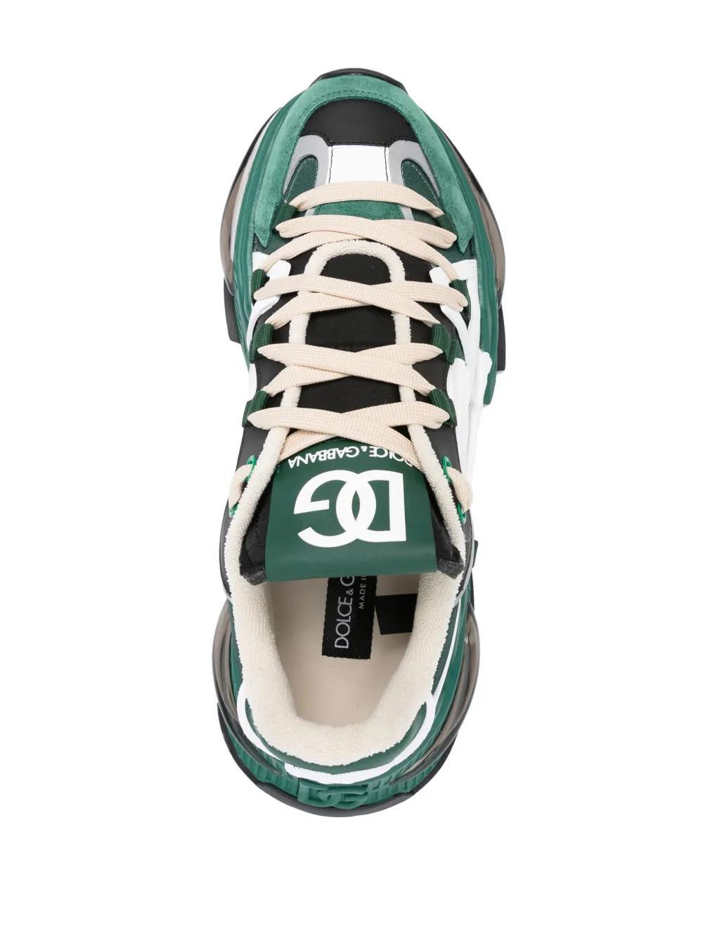 Airmaster contrasting-panel sneakers Product Image