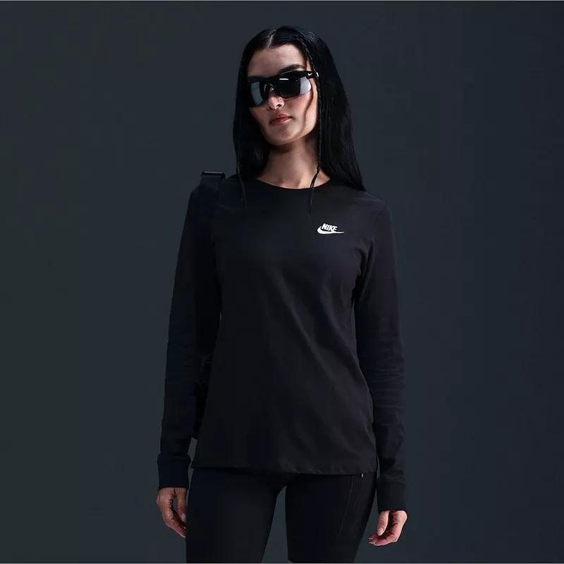 Womens Nike Sportswear Club Long-Sleeve T-Shirt | HF0780-010 Product Image