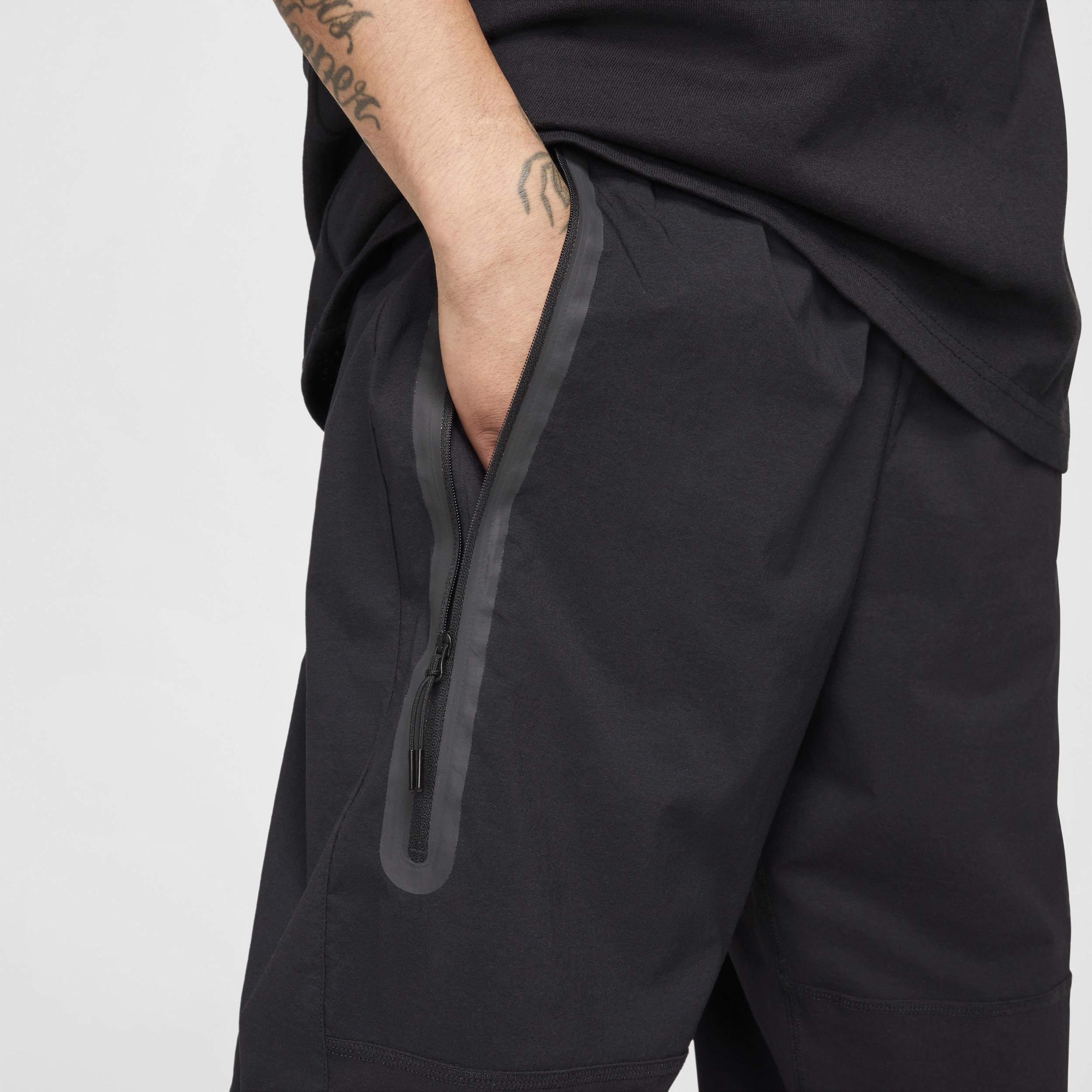 Nike Men's Tech Woven Oversized Pants Product Image