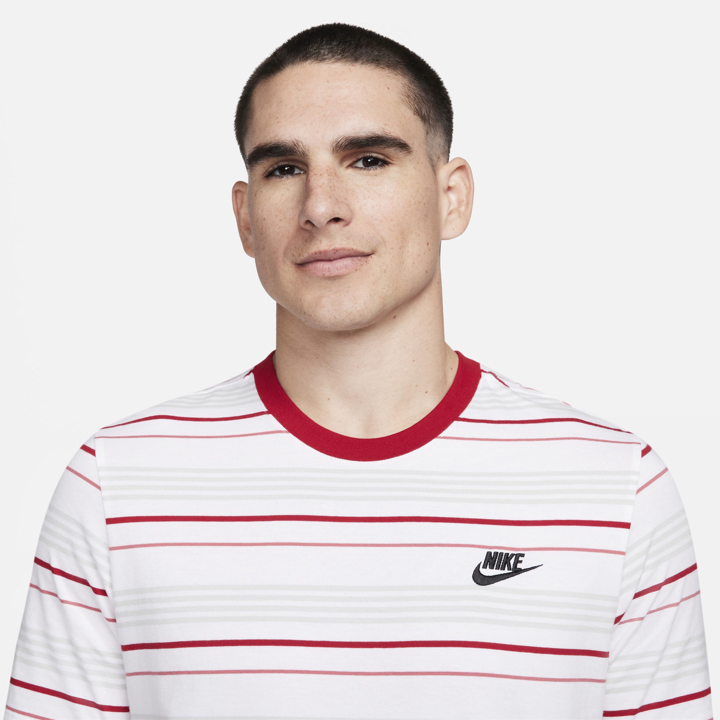 Nike Sportswear Men's T-Shirt Product Image