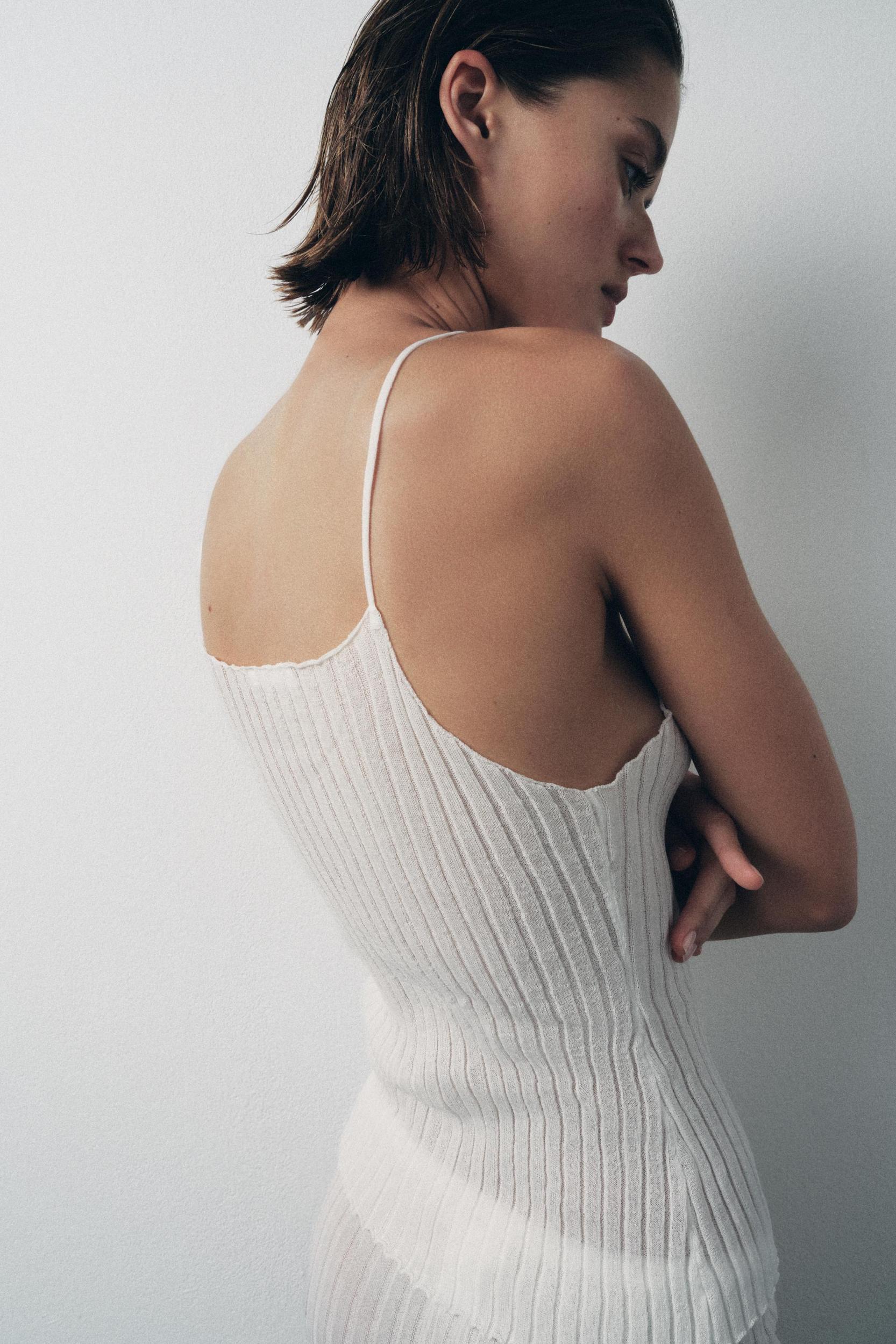 PLEATED FINE KNIT TOP Product Image