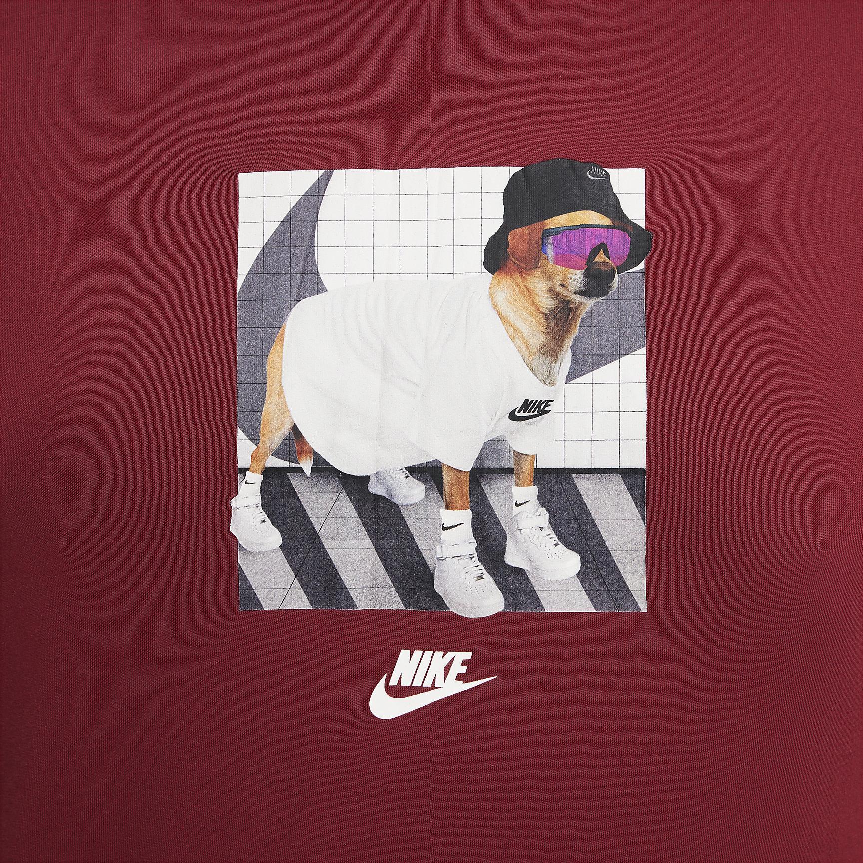 Nike Sportswear T-Shirt Product Image