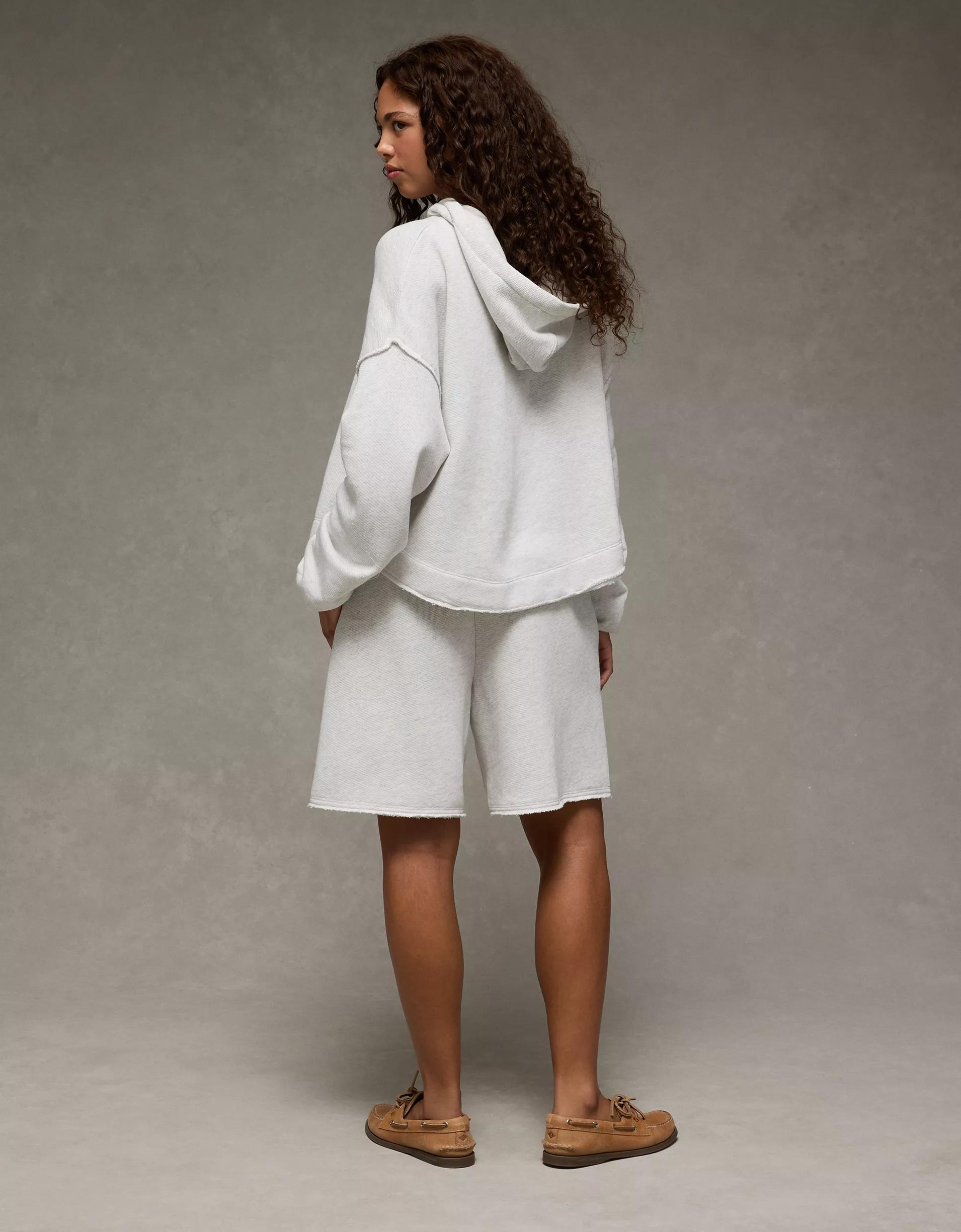 AE Saltwash Fleece Bermuda Short Product Image