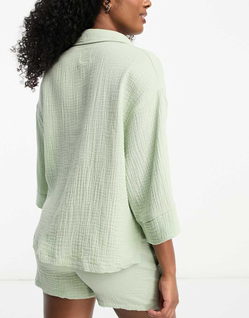 Chelsea Peers cotton seersucker short pajama set in green Product Image