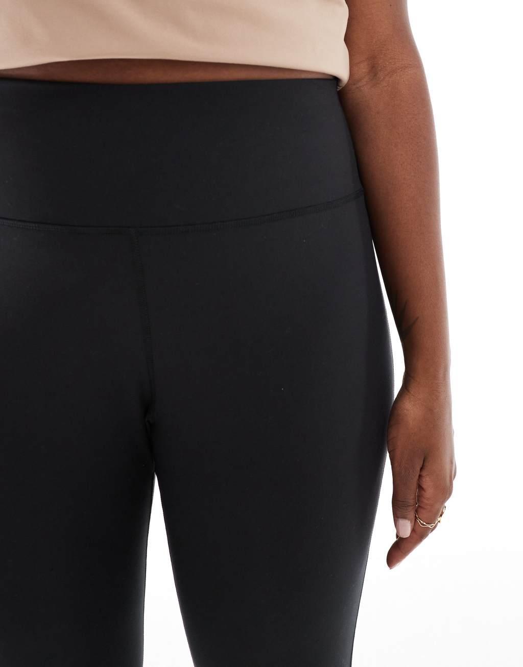 4505 Curve Icon yoga soft touch gym leggings in black  Product Image