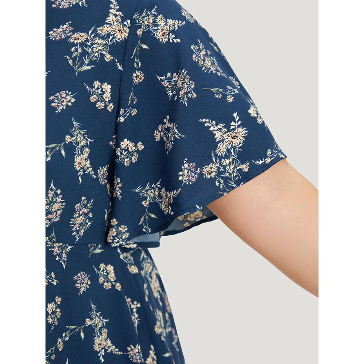 Plus Size Indigo Floral Print Flutter Sleeve Button Detail Blouse Women Elegant Short sleeve V-neck Dailywear Blouses BloomChic 30/6X Product Image