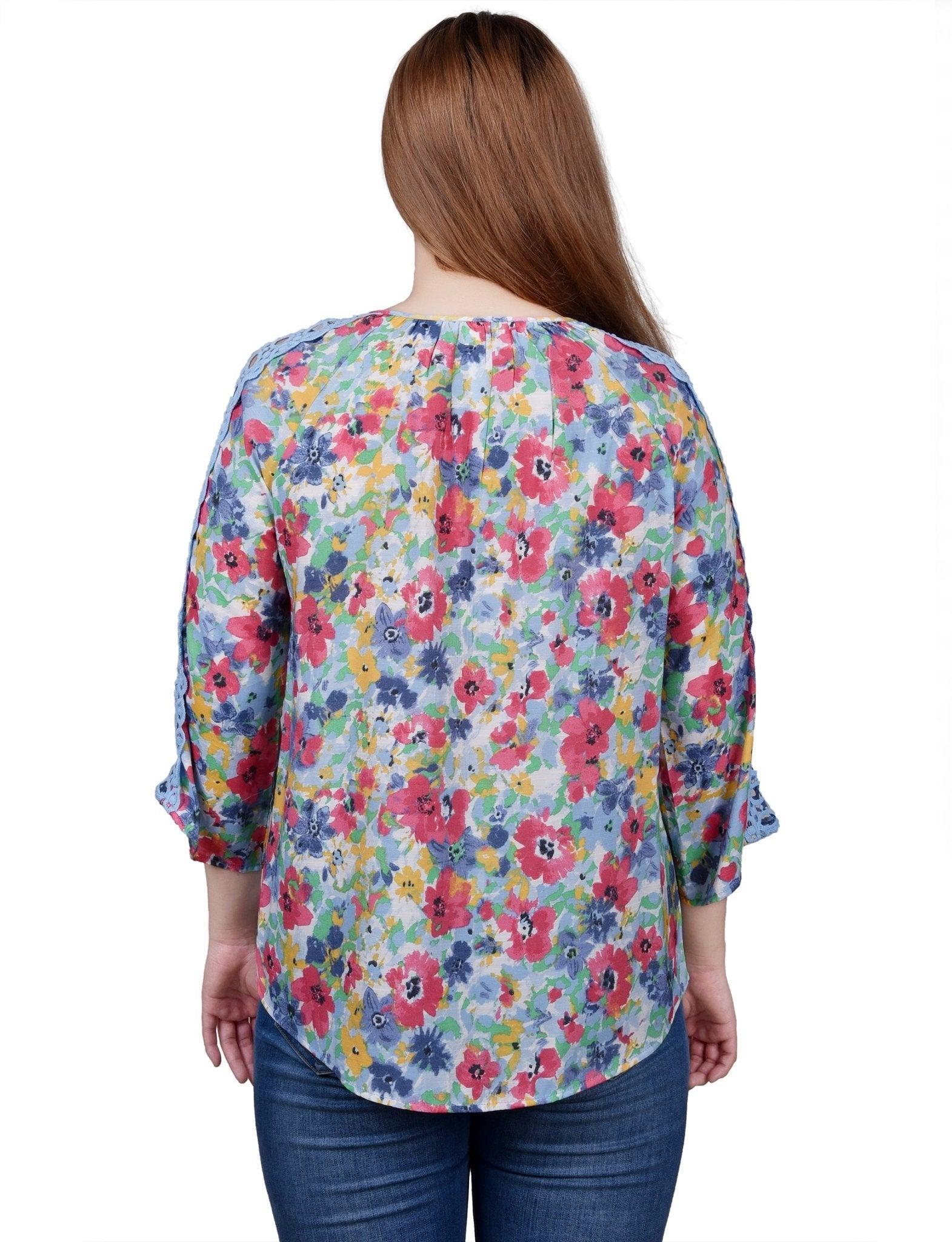 3/4 Length Sleeve Crochet Detail Blouse Product Image