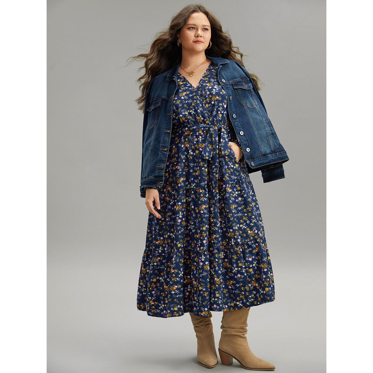 Plus Size Ditsy Floral Elastic Cuffs Surplice Neck Dress DarkBlue Women Elegant Elastic cuffs Overlap Collar Long Sleeve Curvy Midi Dress BloomChic 10/M Product Image