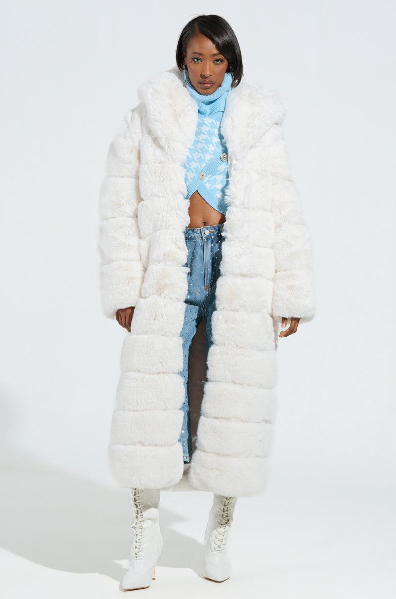 LUXE JENNY HOODED FAUX FUR TRENCH IN WHITE Product Image