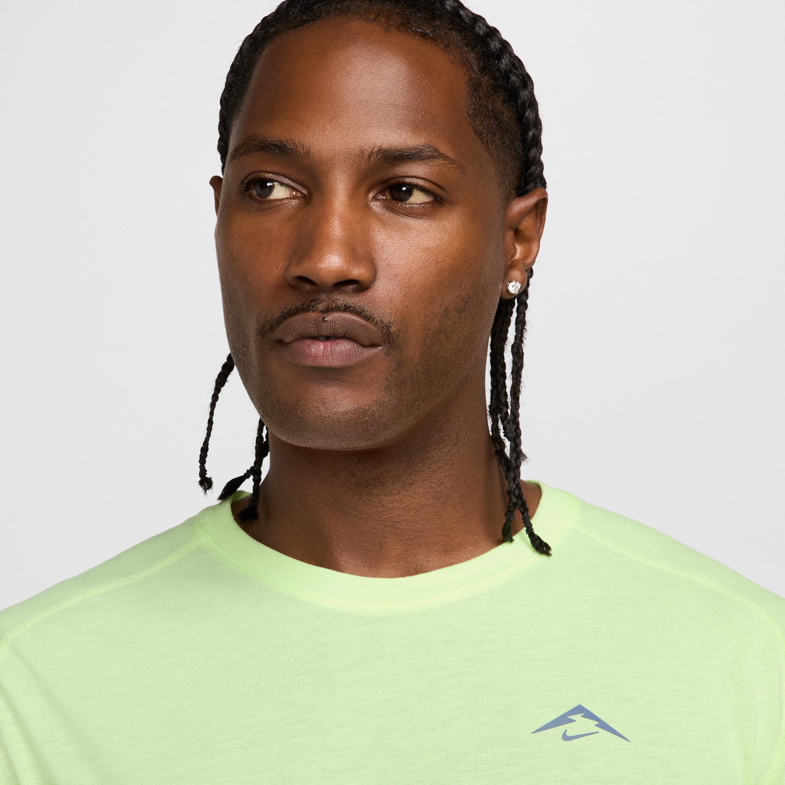 Nike Solar Chase Men's Dri-FIT ADV Short-Sleeve Running Top Product Image