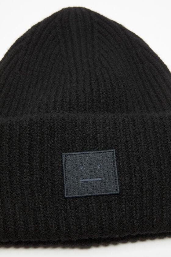 Large face logo beanie Product Image