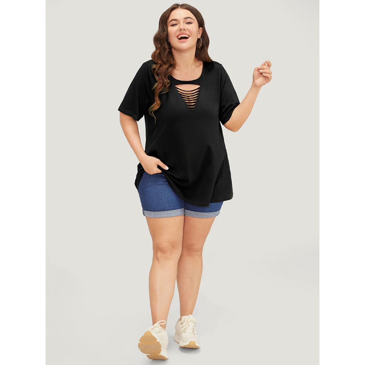 Plus Size Plain Cut Out Short Sleeve T-shirt Black Women Casual Cut-Out Plain Round Neck Dailywear T-shirts BloomChic 12/L Product Image