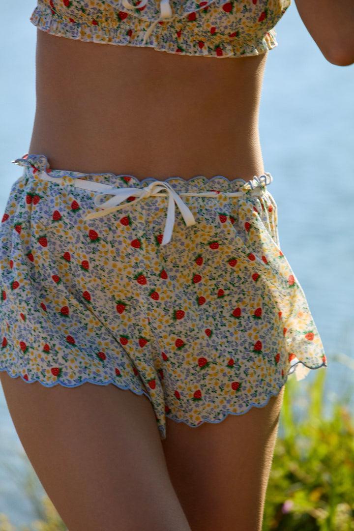 Strawberry Kiss Short — Multi Product Image