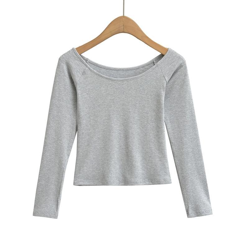 Long Sleeve Round Neck Dotted Cropped T-Shirt Product Image