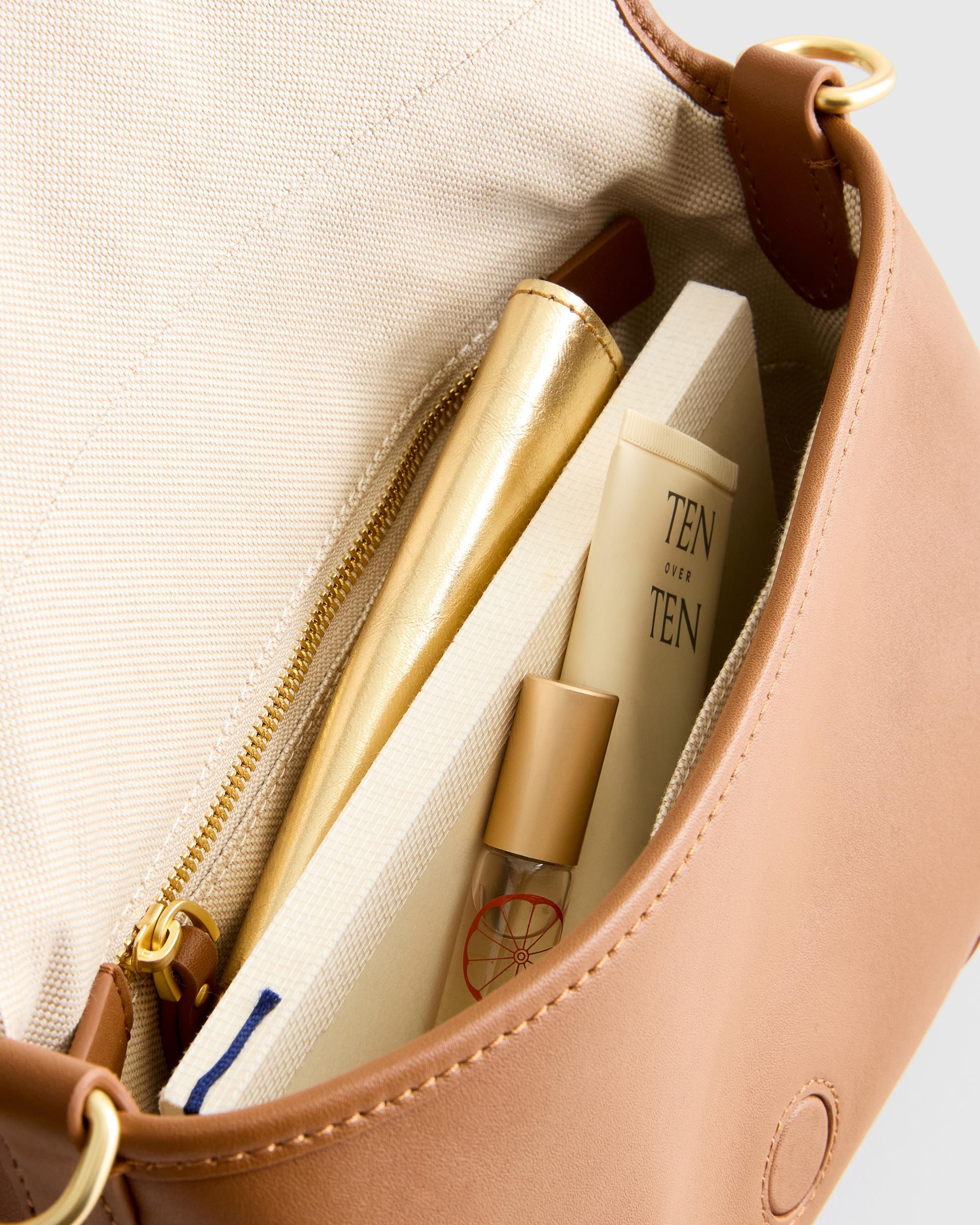 Quince | Women's Italian Leather Buckle Detail Shoulder Bag Product Image