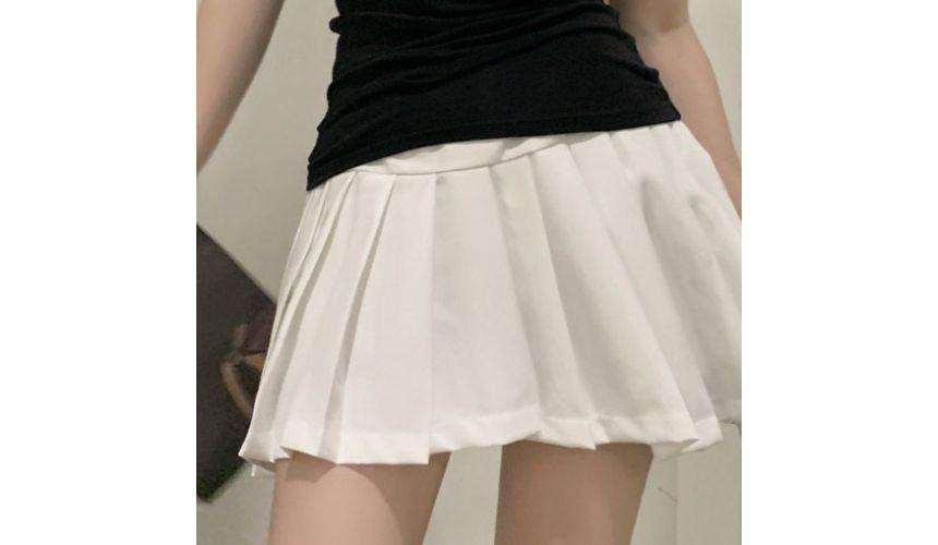 Henley Plain Tank Top / Low Rise Pleated Mini Skirt Product Image