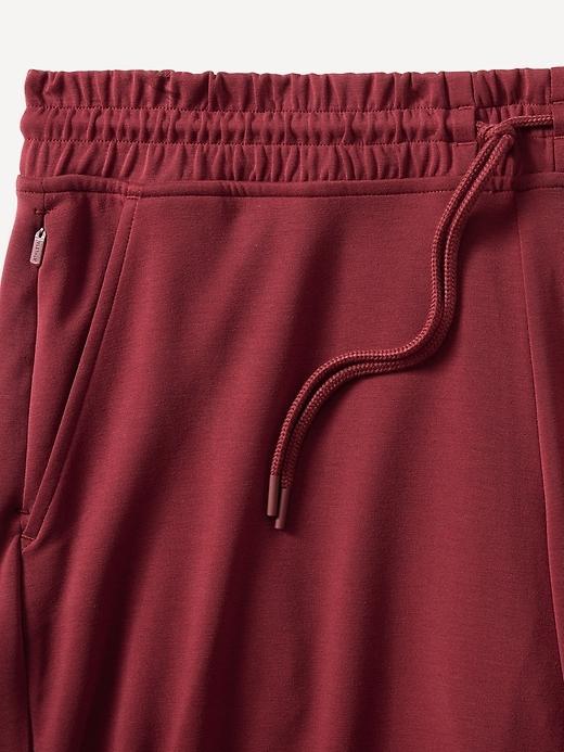 Seasoft Mid Rise Straight Pant Product Image