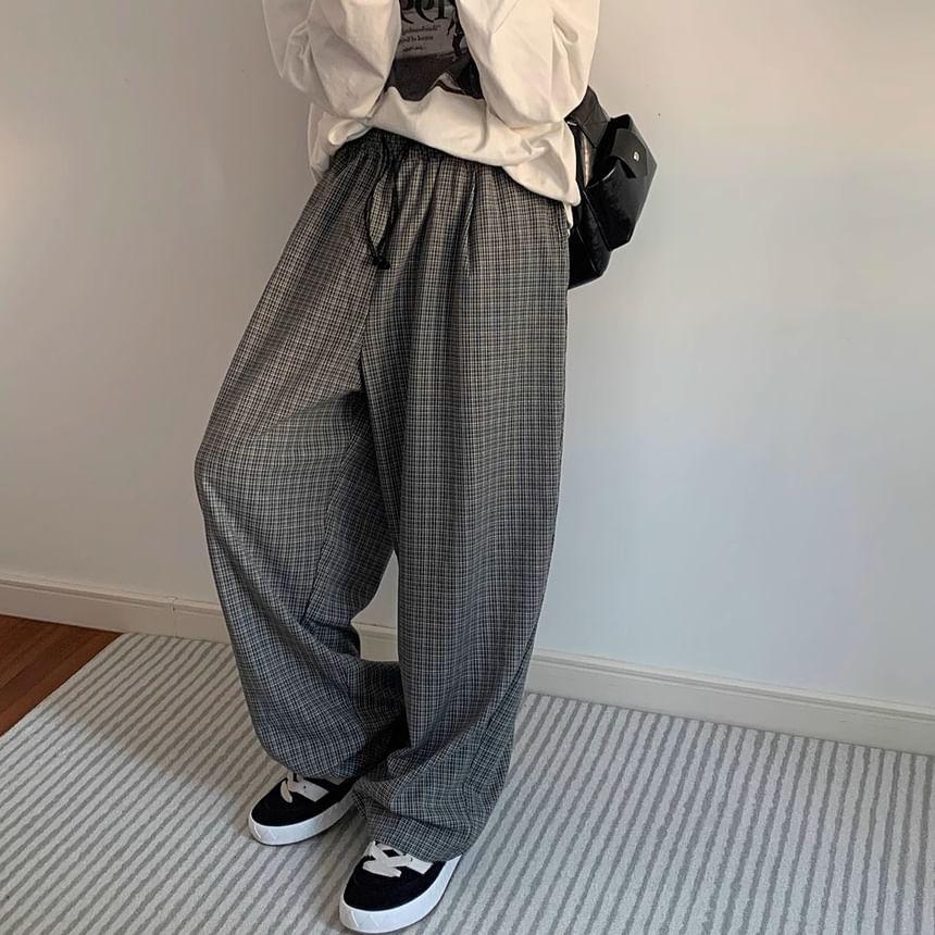 Mid Rise Plaid Wide Leg Pants Product Image