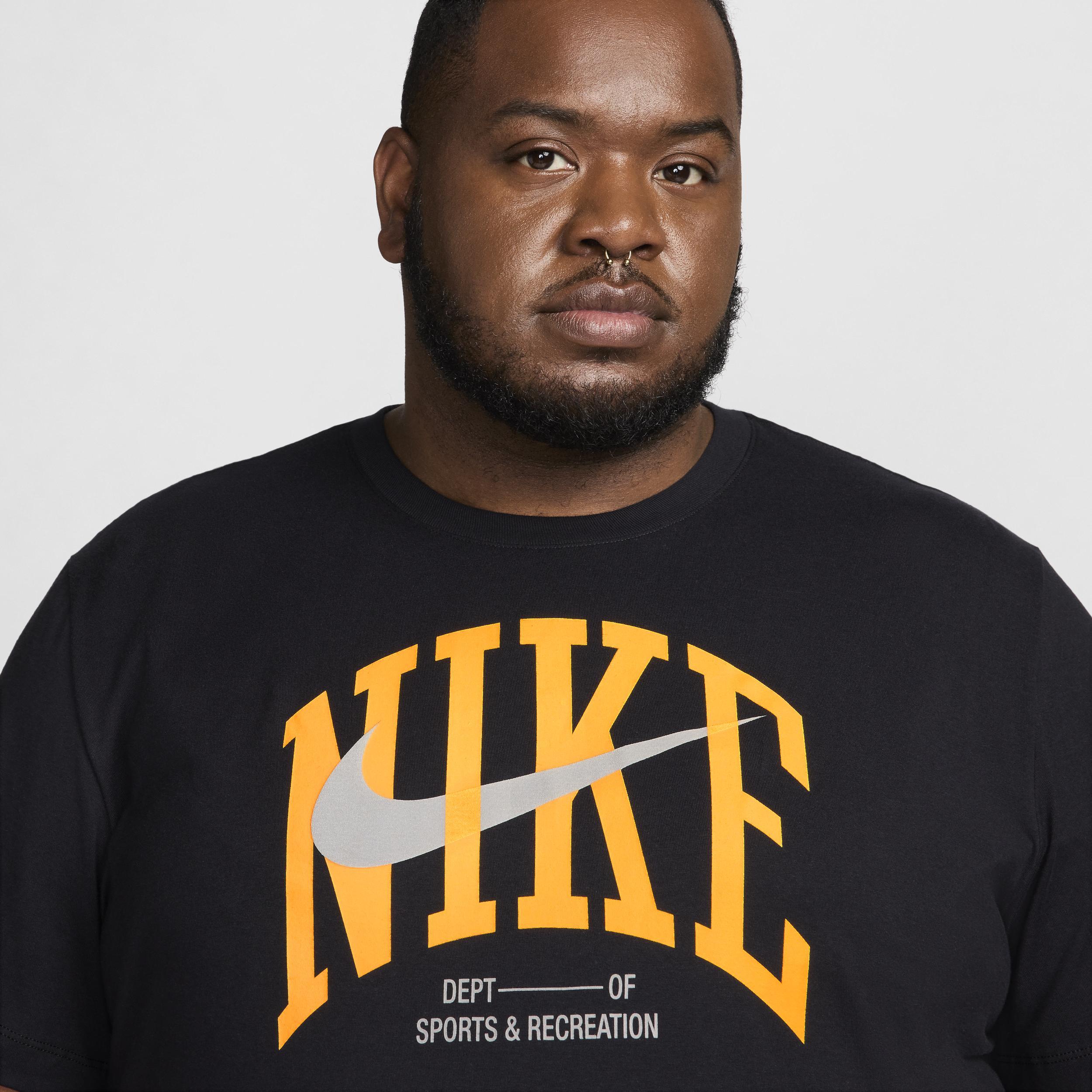 Nike Men's Fitness T-Shirt Product Image