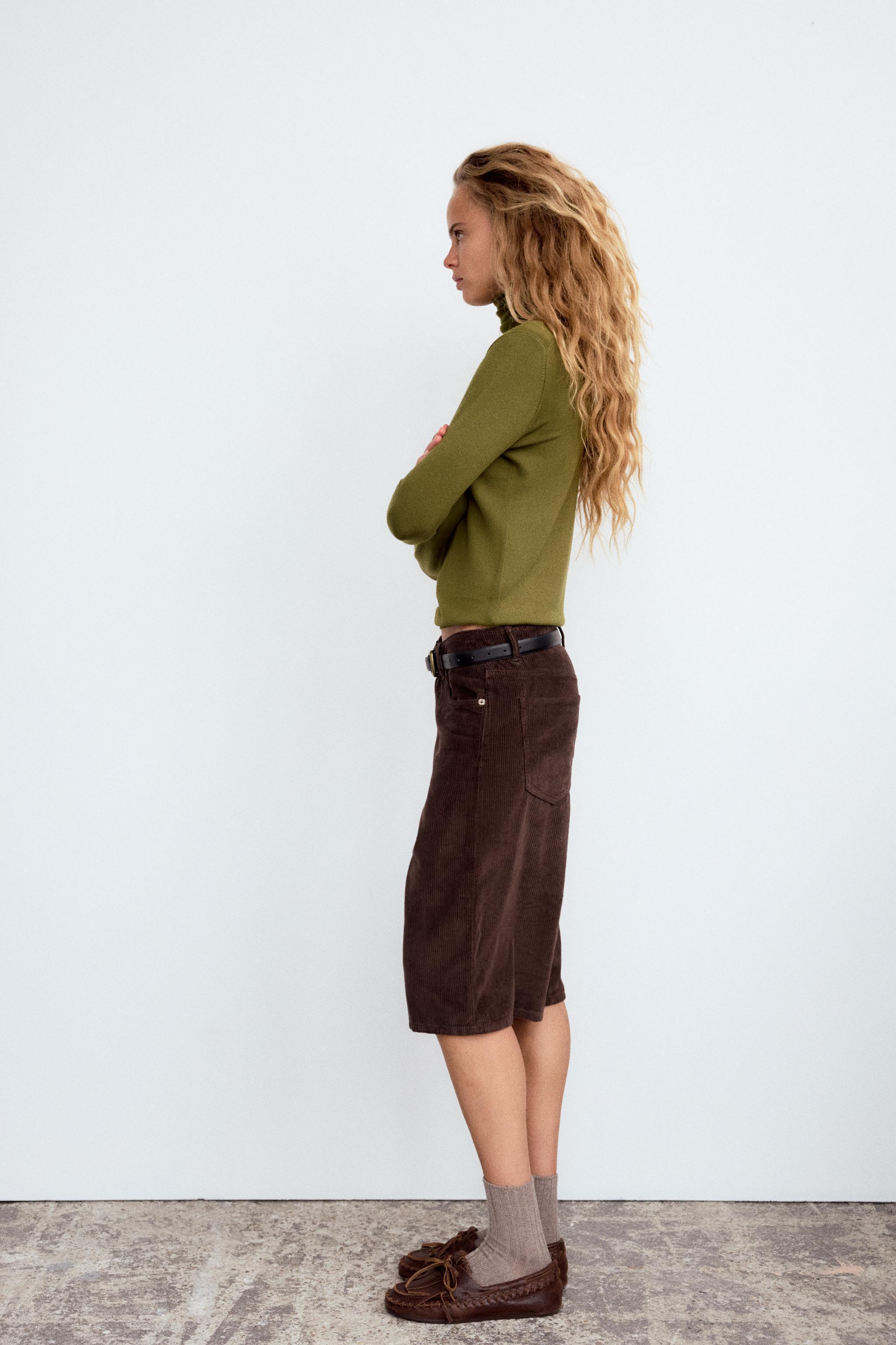 CORDUROY SHORTS Product Image