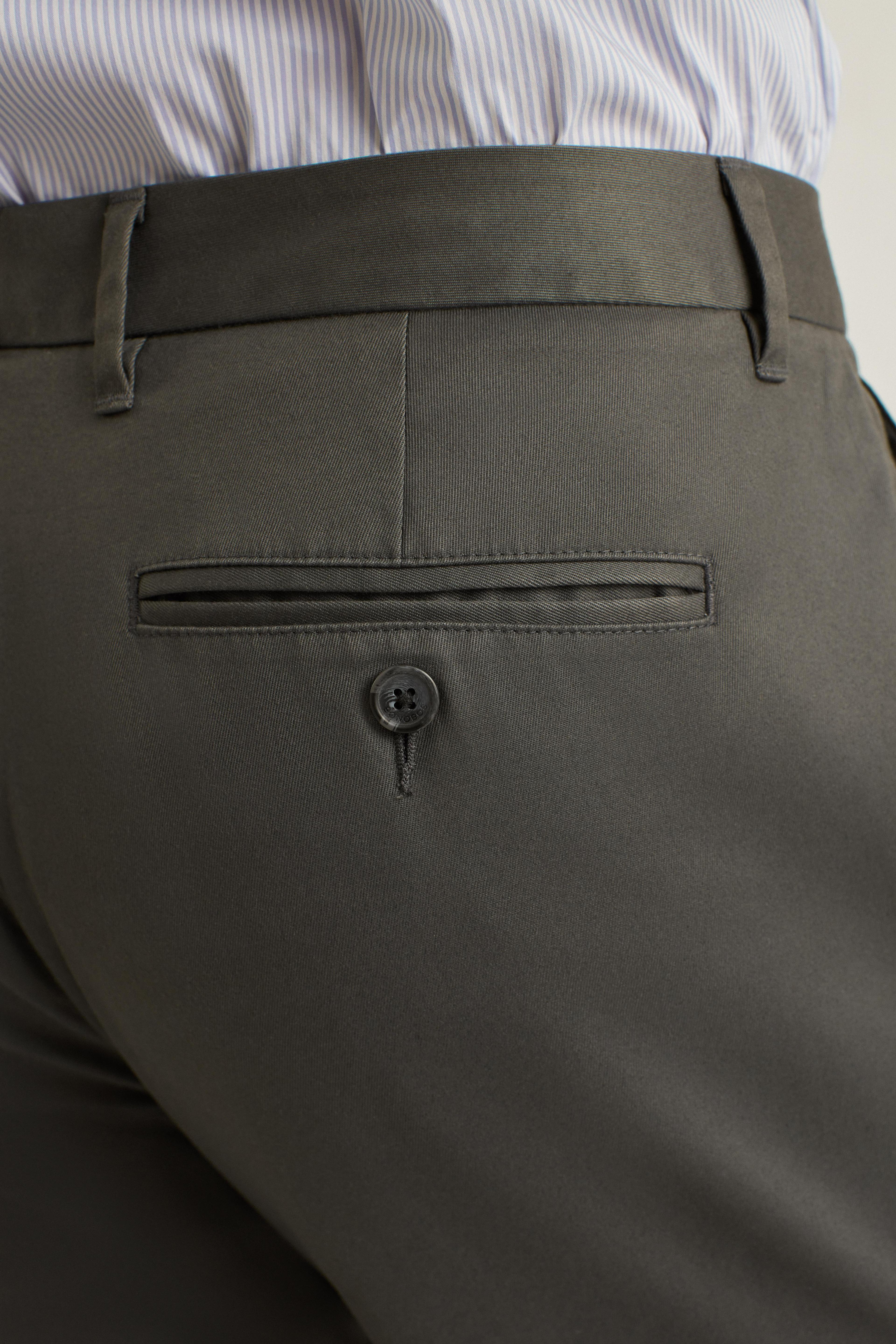 Weekday Warrior Dress Pants Product Image