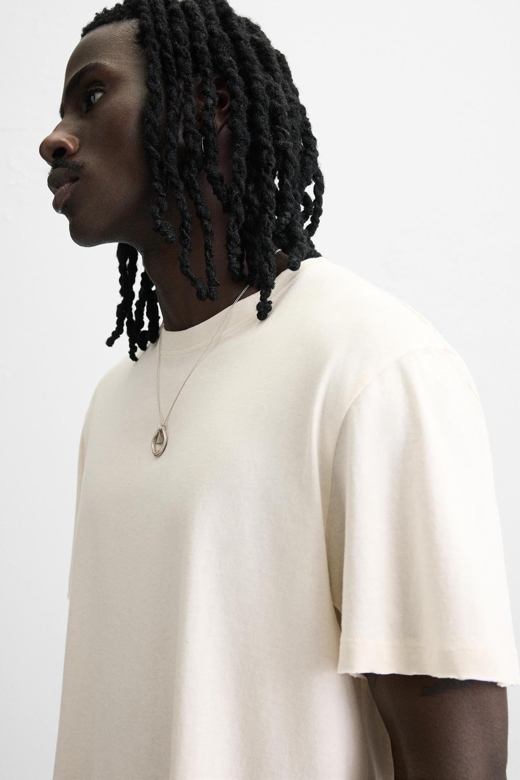 IRREGULAR TEXTURED T-SHIRT Product Image