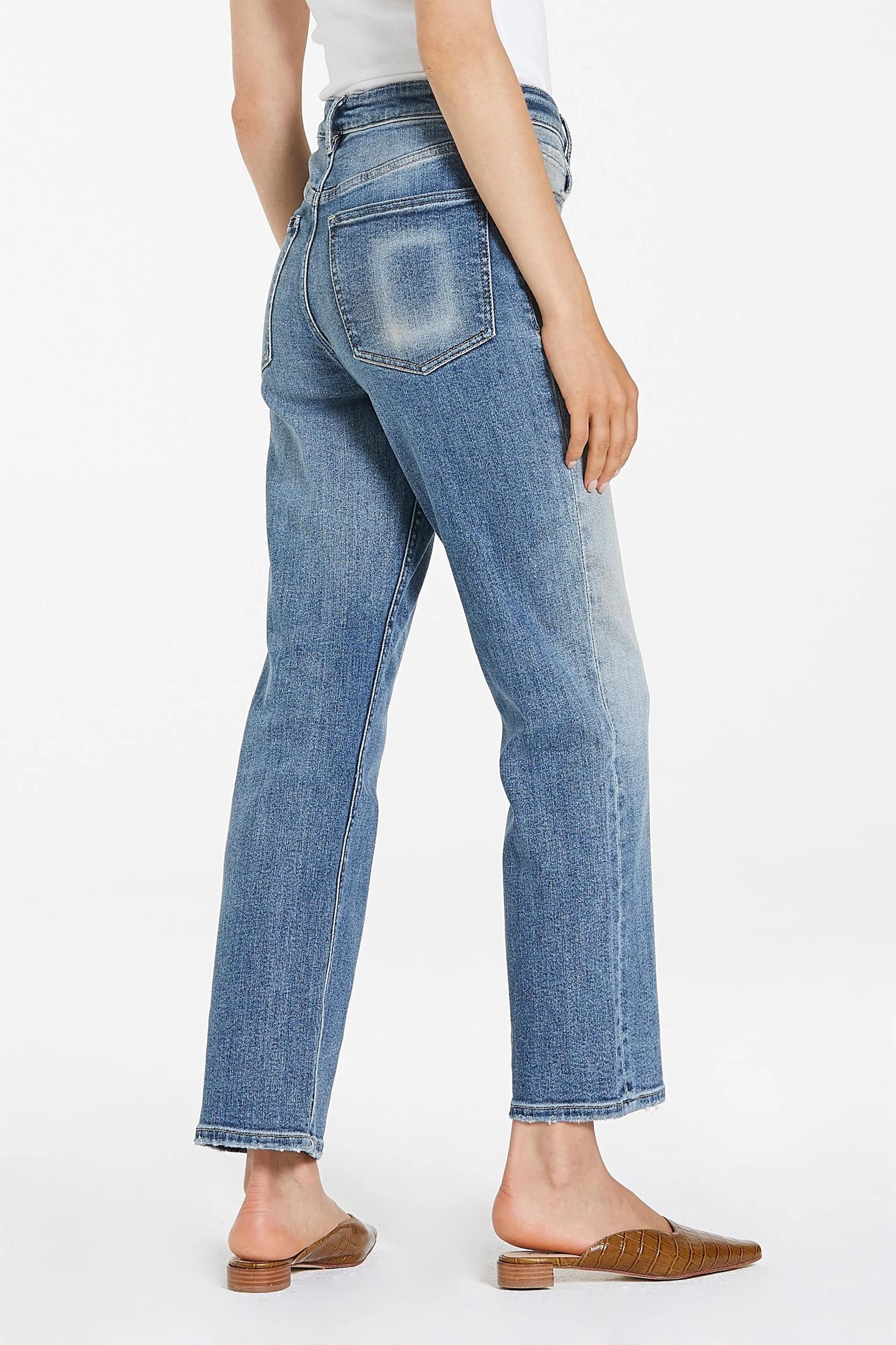 90S Ultra High Rise Jeans Product Image