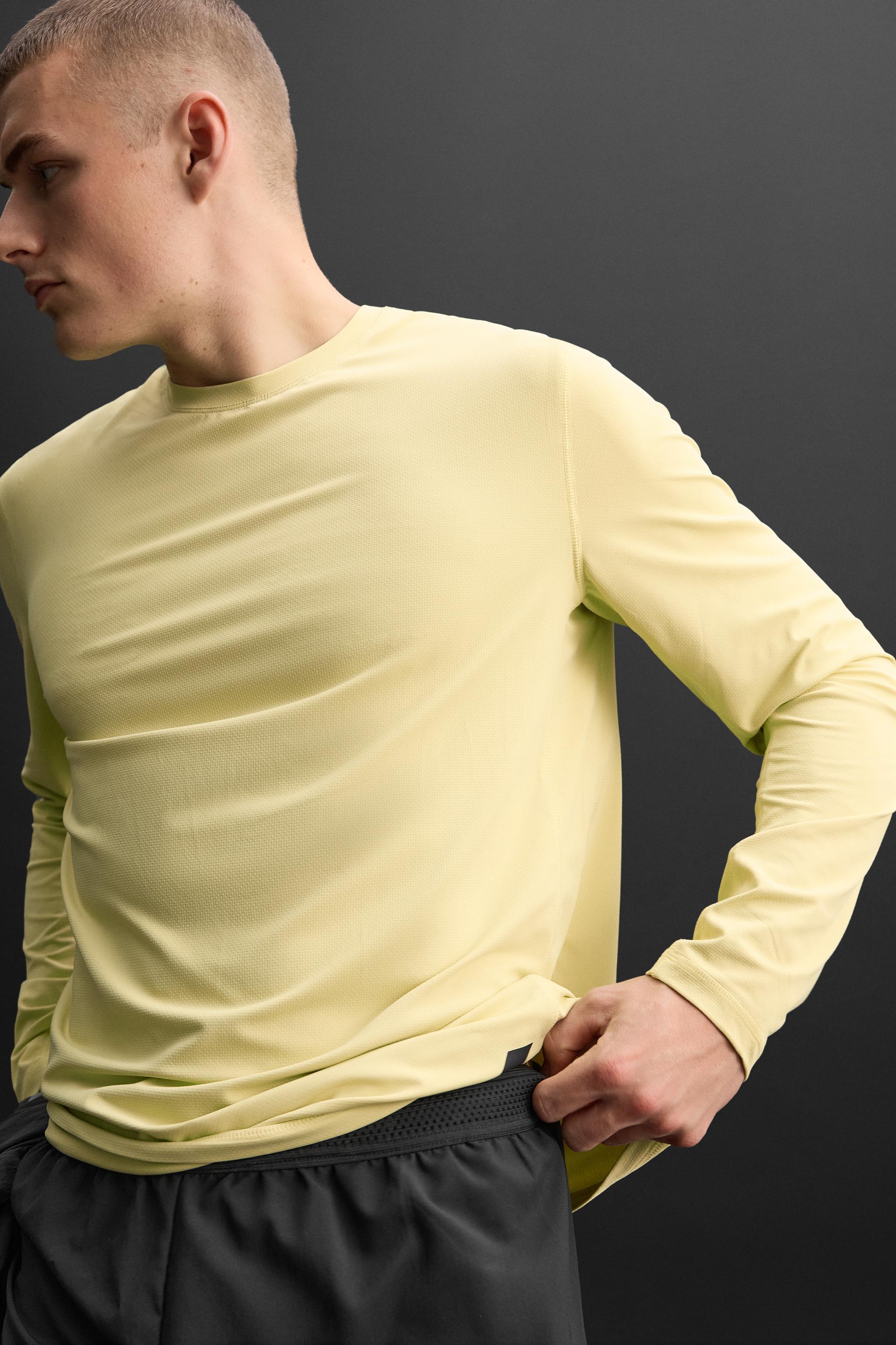 BASIC TRAINING LONG SLEEVE T-SHIRT Product Image