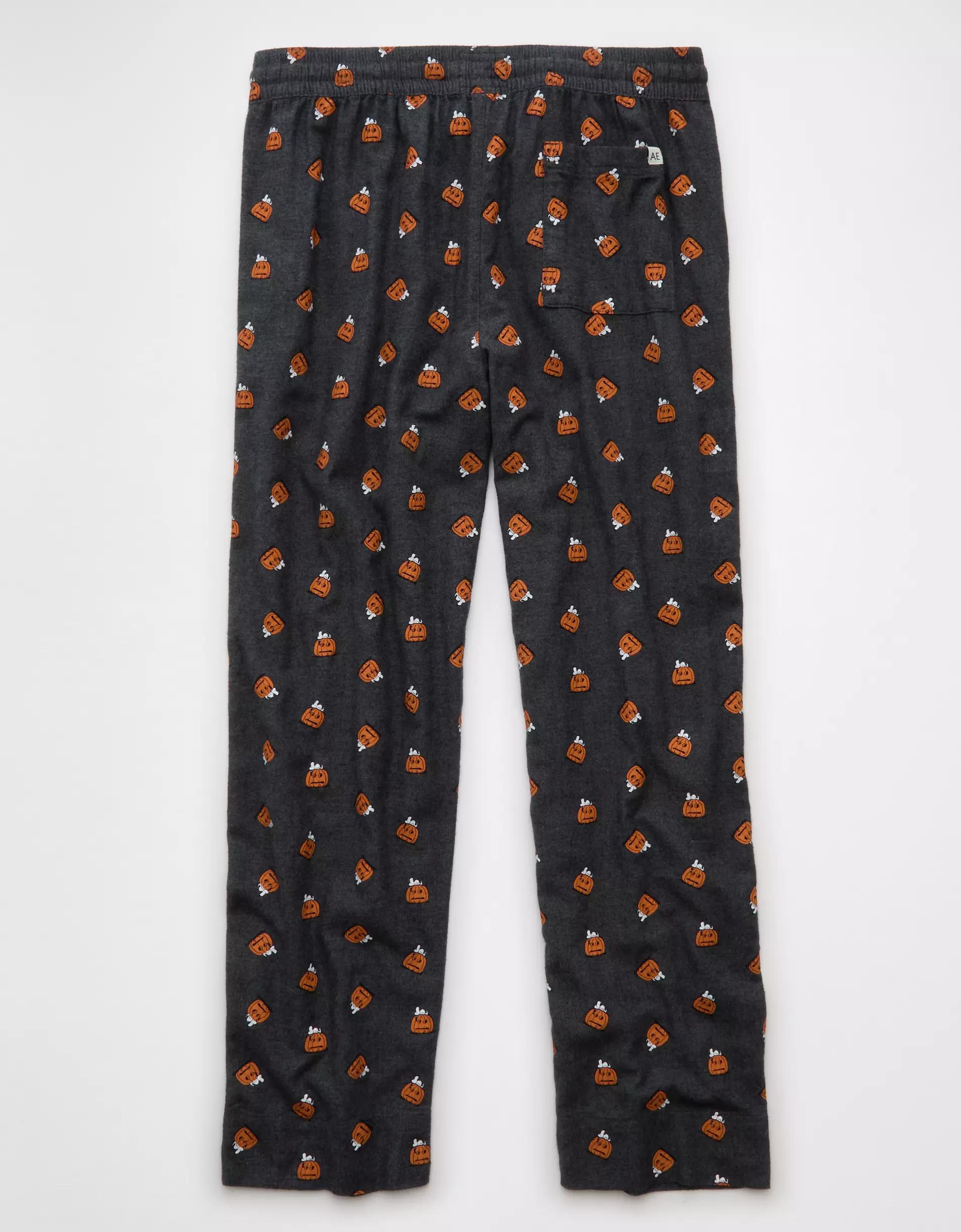 AE Snoopy Halloween Flannel Pant Product Image