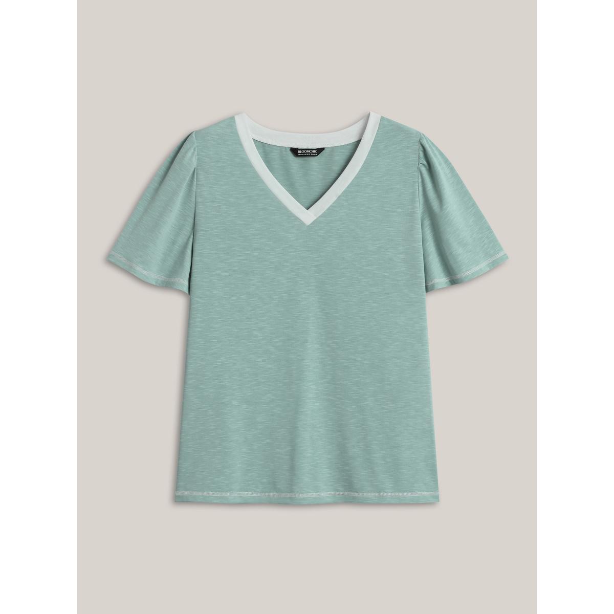 Plus Size Color Contrast Bamboo Textured T-Shirt Greenbean Women Leisure Gathered V-neck Casual T-shirts BloomChic 22-24/3X Product Image