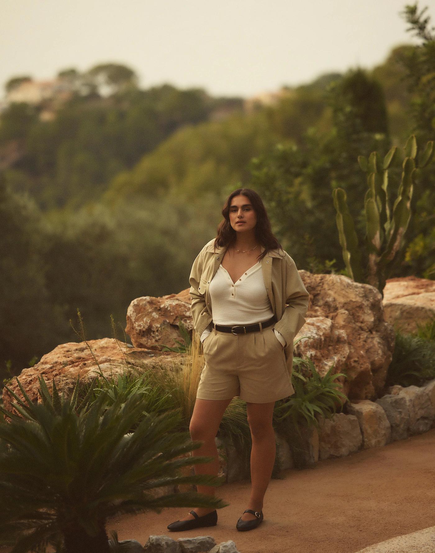 The Drapey Twill Pleated Short Product Image