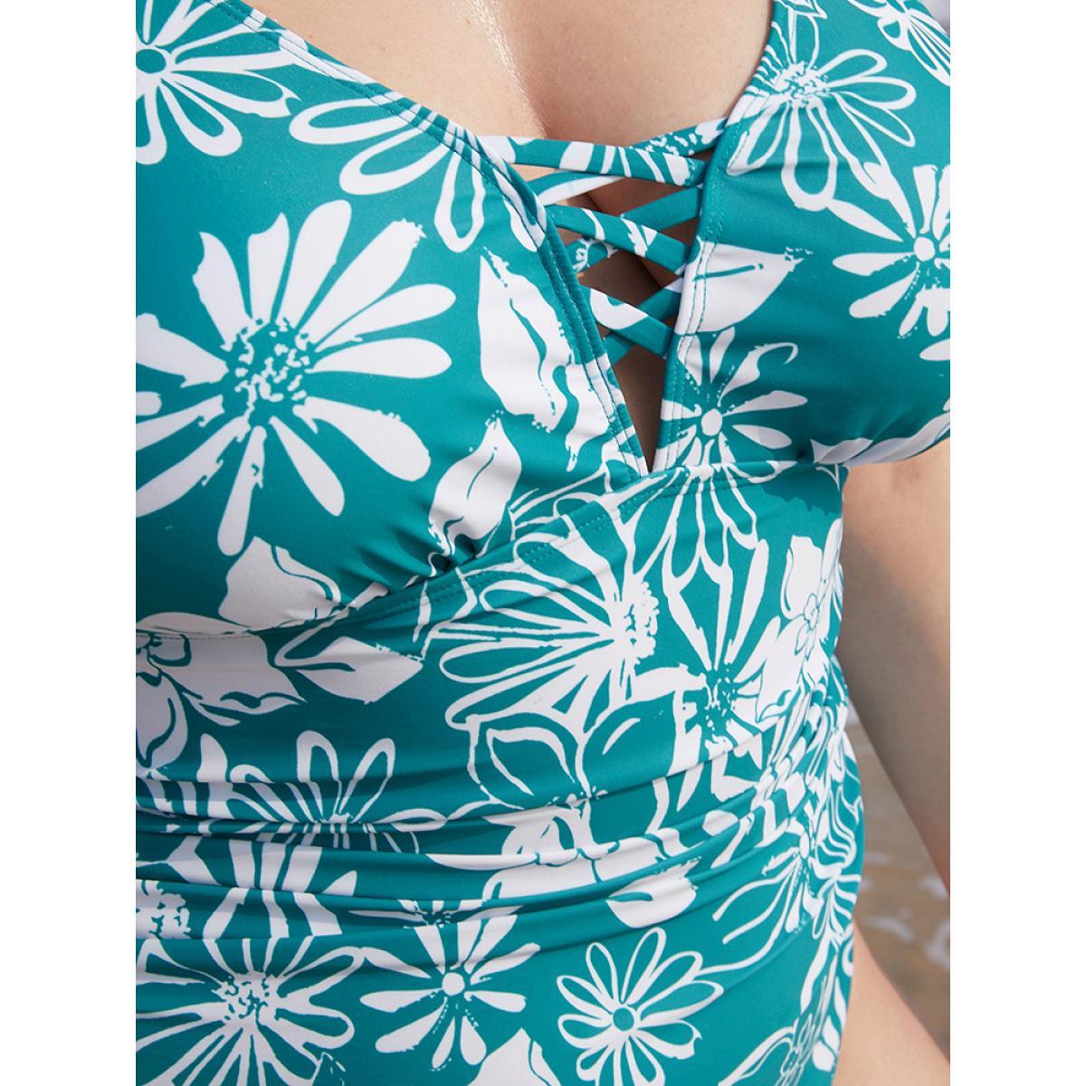 Plus Size Floral Print Crisscross Sculpt Waist Ruched One Piece Swimsuit Women's Swimwear Green Vacation Adjustable Straps Curve Bathing Suits High stretch One Pieces BloomChic 28/5X Product Image