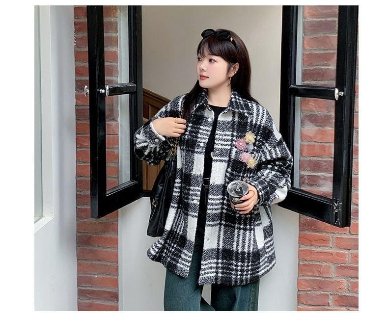 Plus Size Collar Plaid Flower Accent Pocket Detail Shacket Product Image