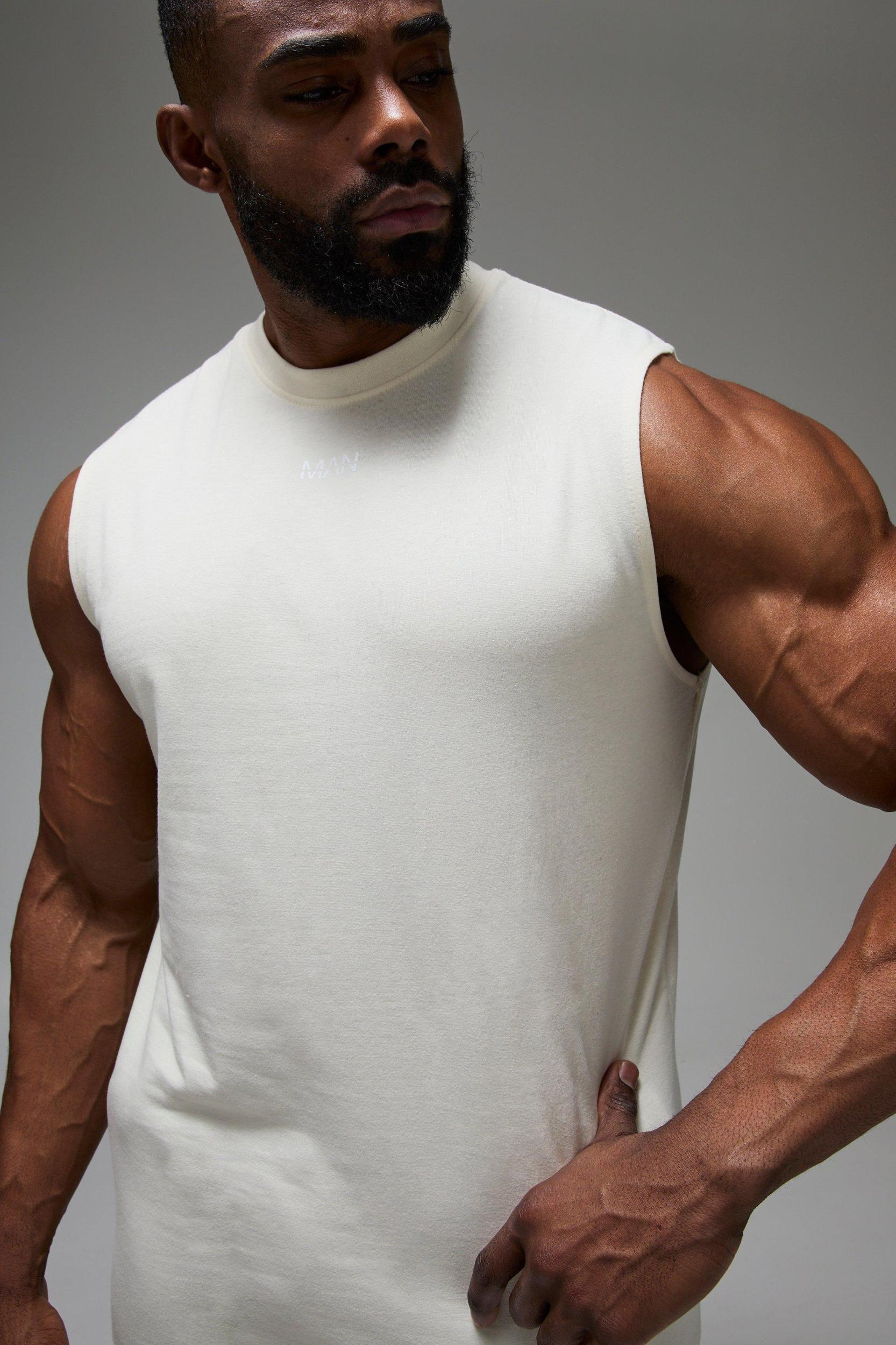 Man Reg Fit Workout Tank | boohooMAN USA Product Image