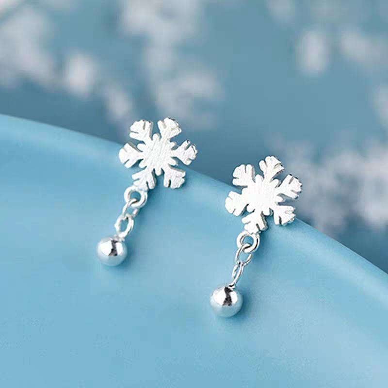 925 Sterling Silver Snowflake Drop Earring Product Image