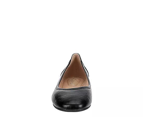 Xappeal Womens Danica Flat Product Image