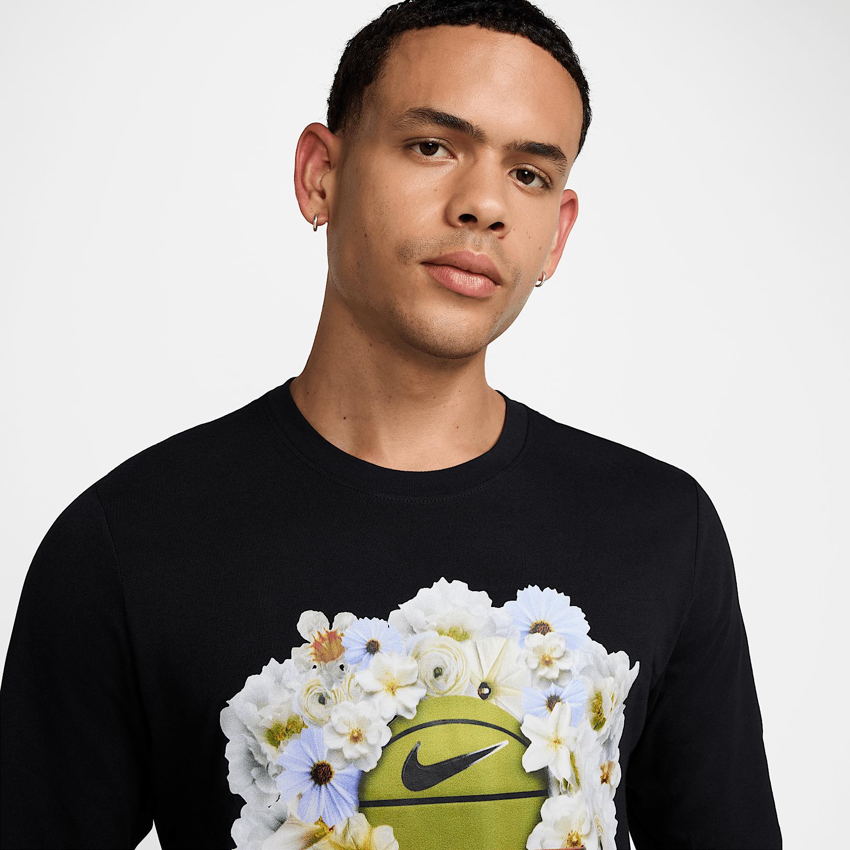 Nike Men's Max90 Long-Sleeve Basketball T-Shirt Product Image