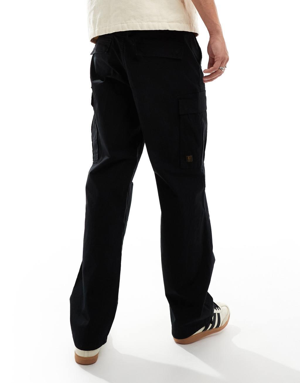 ONLY & SONS loose fit cargo pants in black Product Image