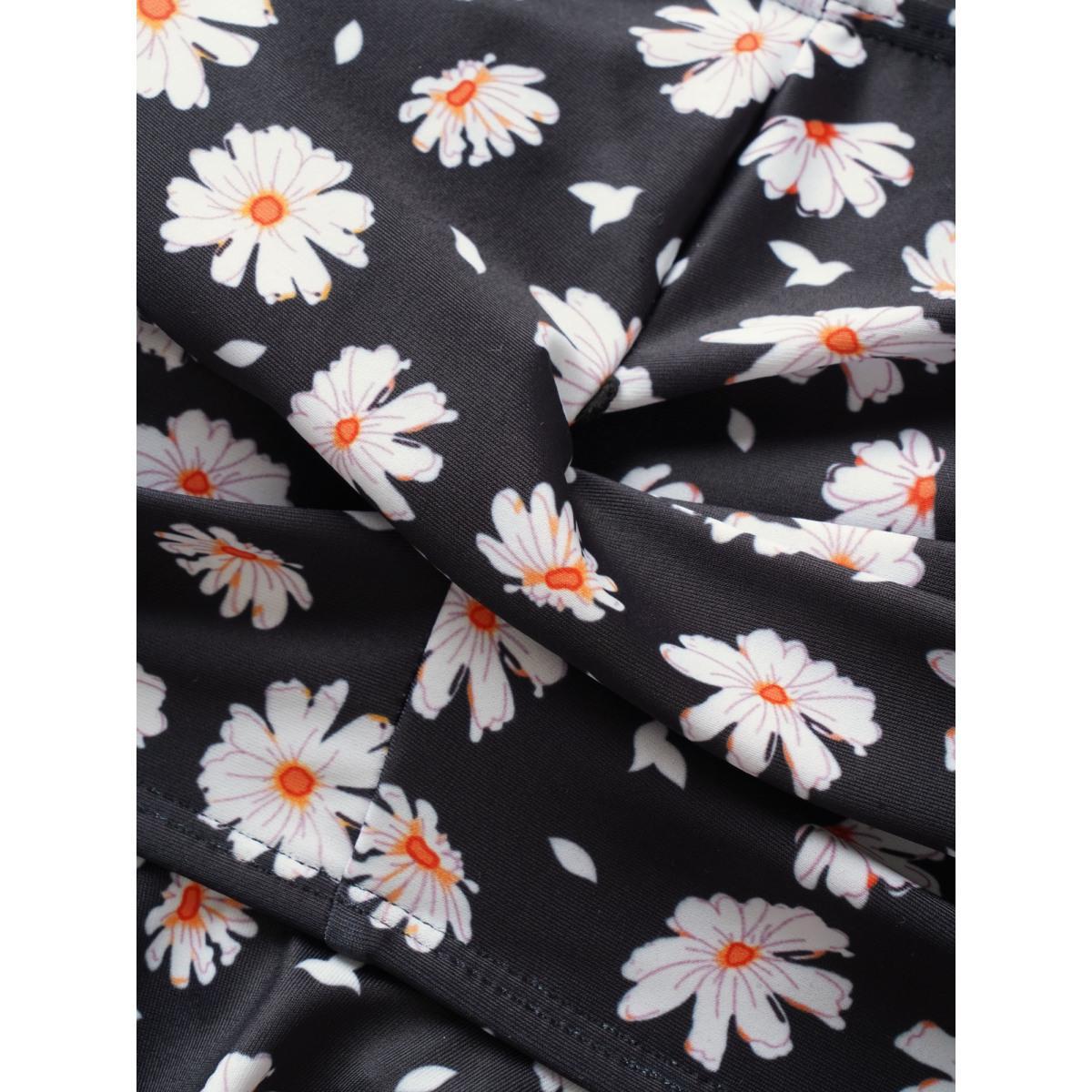 Plus Size Ditsy Floral Crossover Heart Neckline Swim Top Women's Swimwear Black Beach Twist High stretch Bodycon Heart neckline Curve Swim Tops BloomChic 14-16/1X Product Image