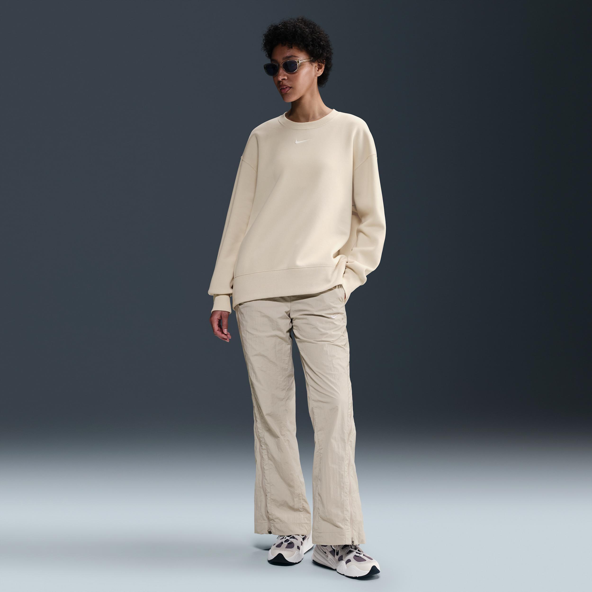 Womens Nike Sportswear Phoenix Fleece Oversized Crew-Neck Sweatshirt | FZ4270-104 Product Image