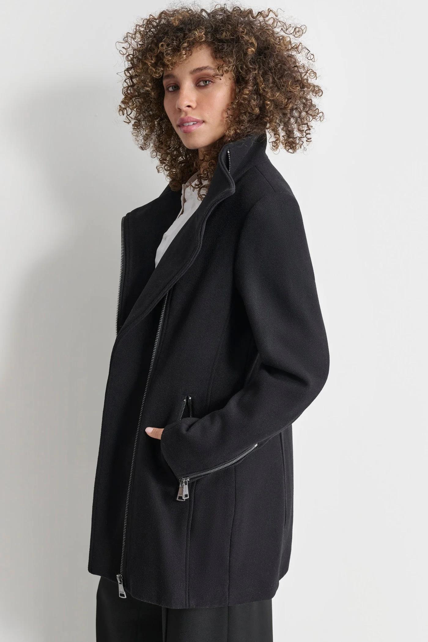 WOOL COAT WITH ZIPPER DETAIL Product Image