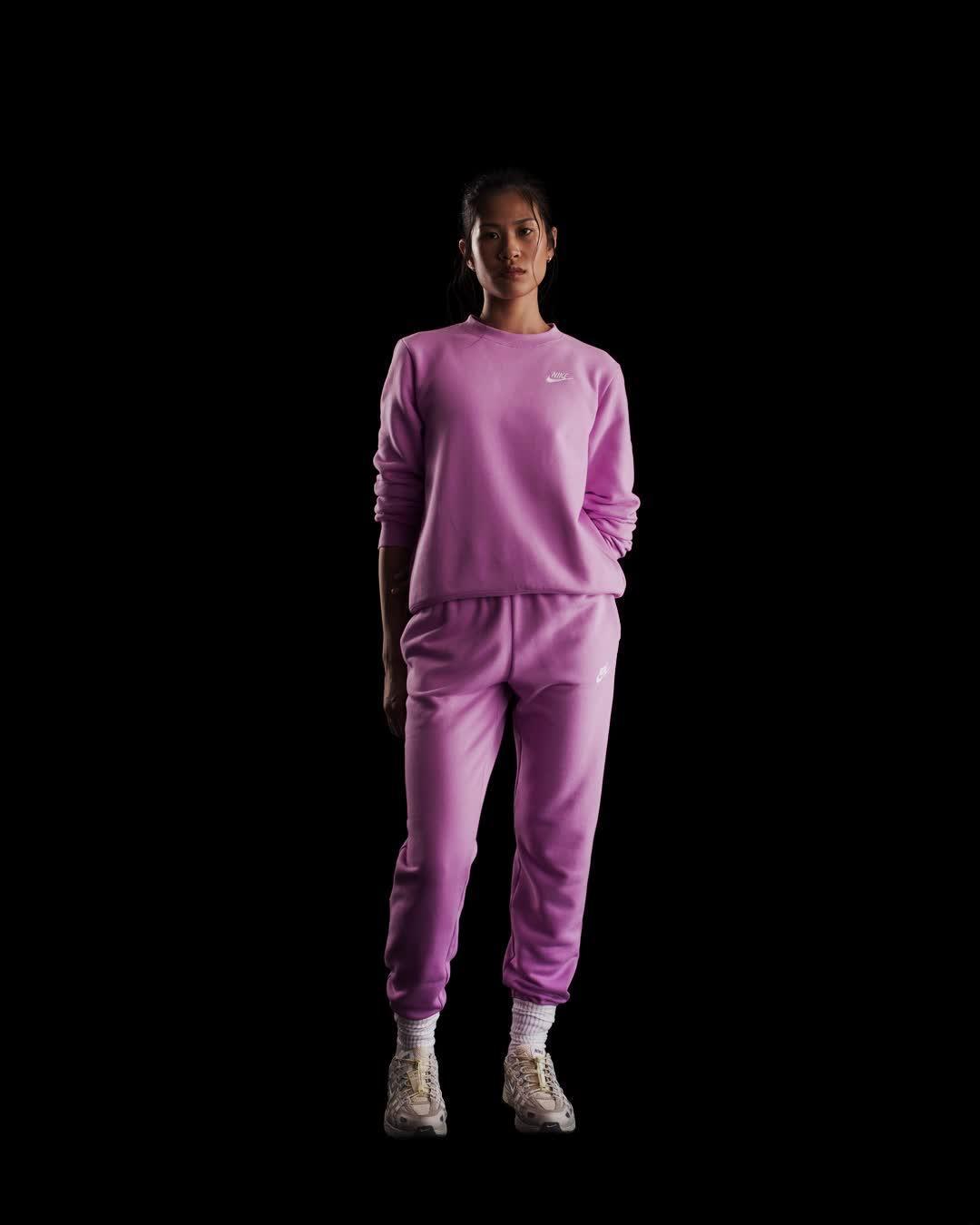 Womens Nike Sportswear Club Fleece Crew-Neck Sweatshirt | DQ5473-126 Product Image