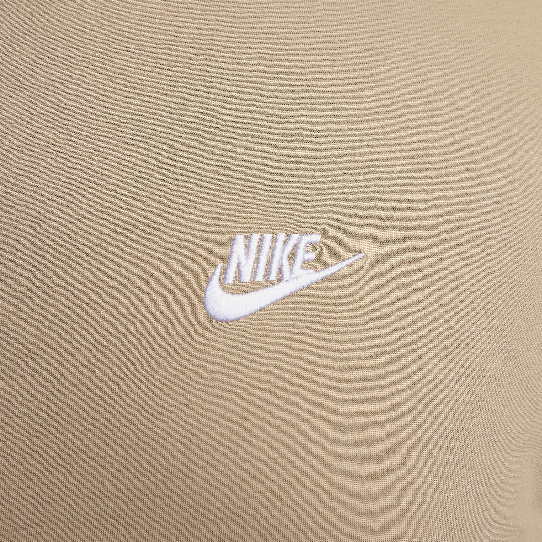 Nike Sportswear Club Men's T-Shirt Product Image