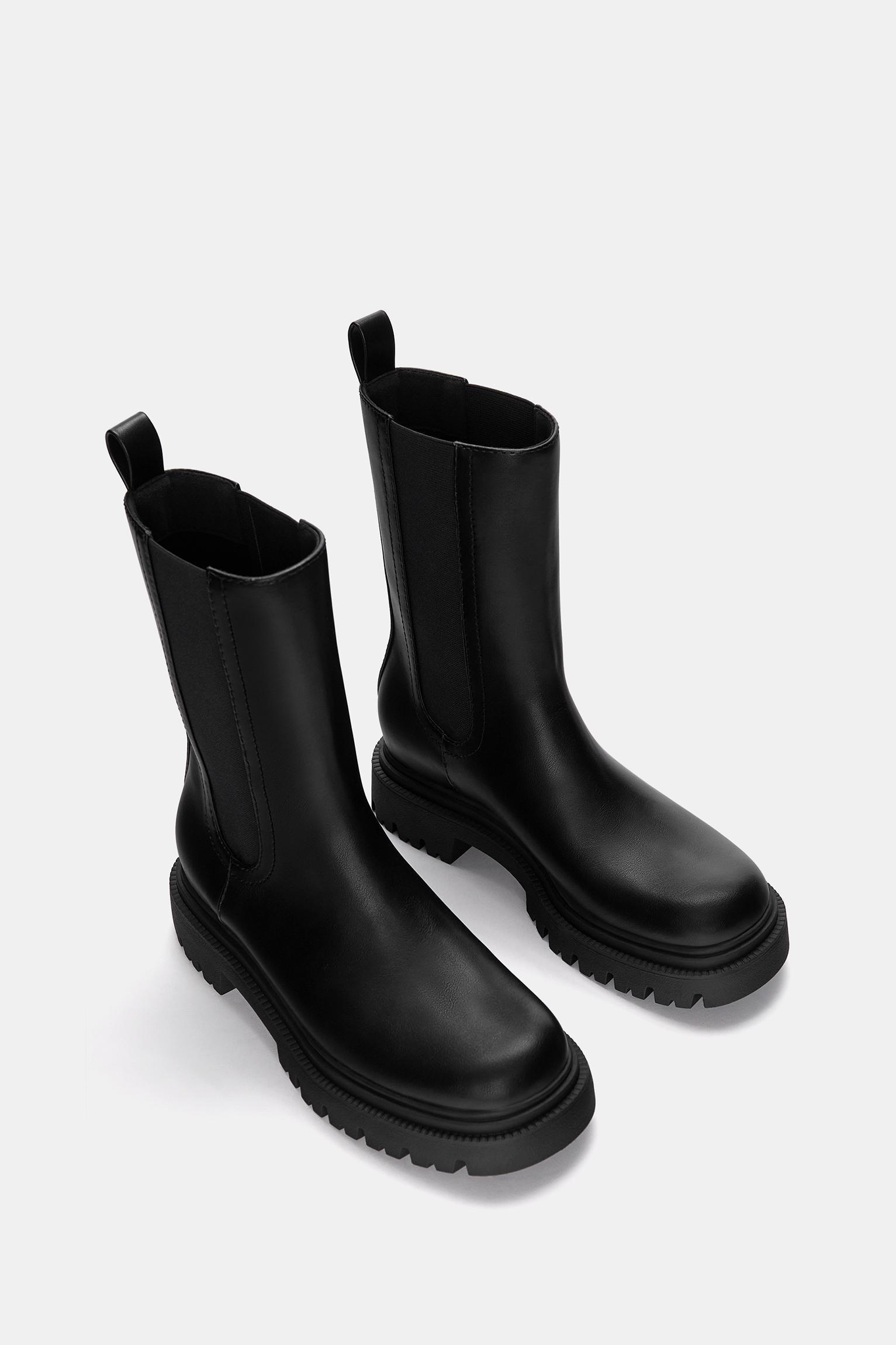 Chunky Chelsea boots Product Image