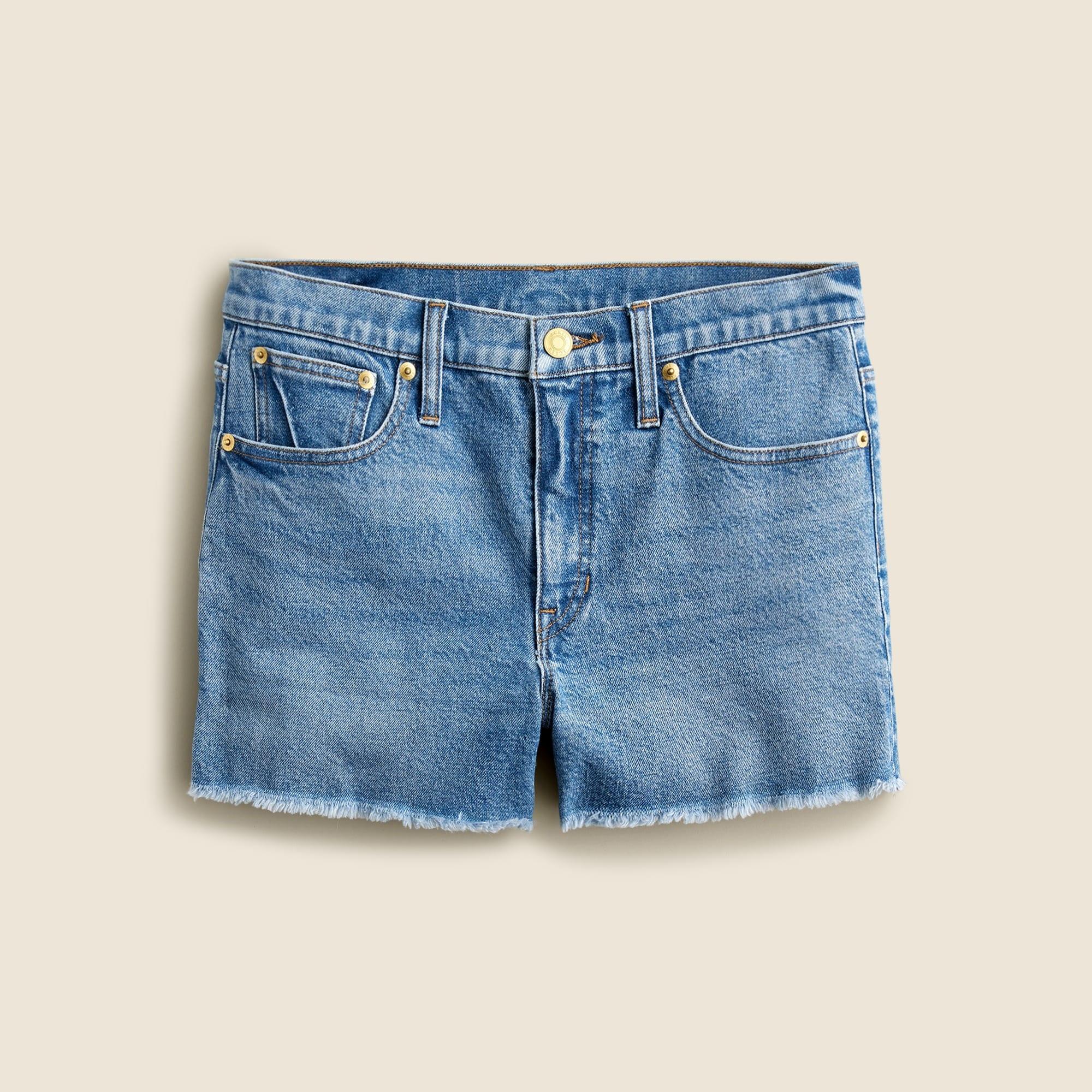 Mid-rise denim short in Lakeshore wash Product Image