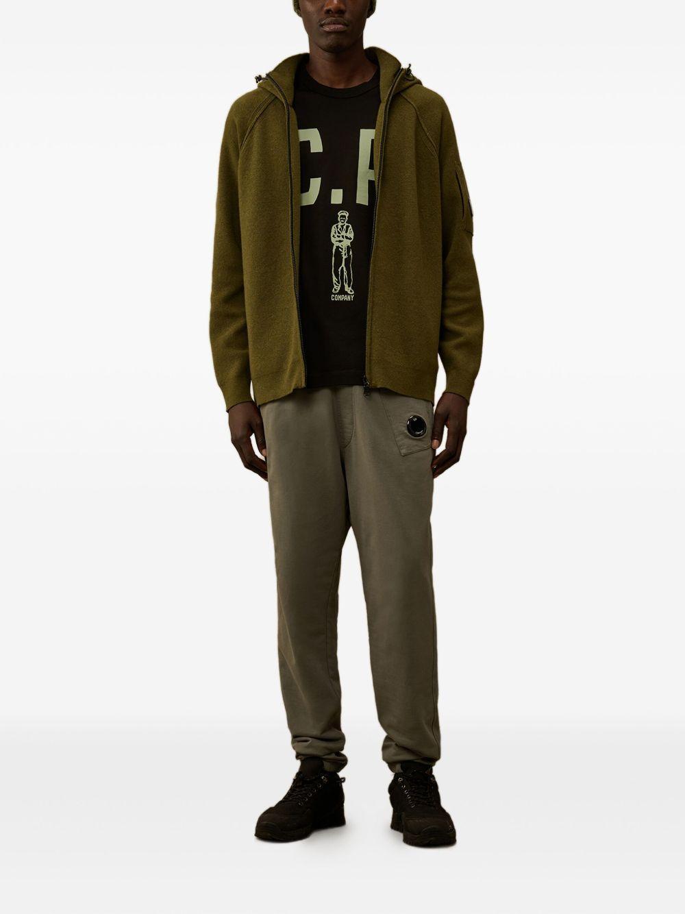 graphic-print t-shirt Product Image